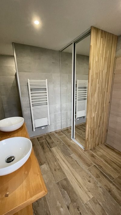 Création d'une salle de bain sur-mesure.